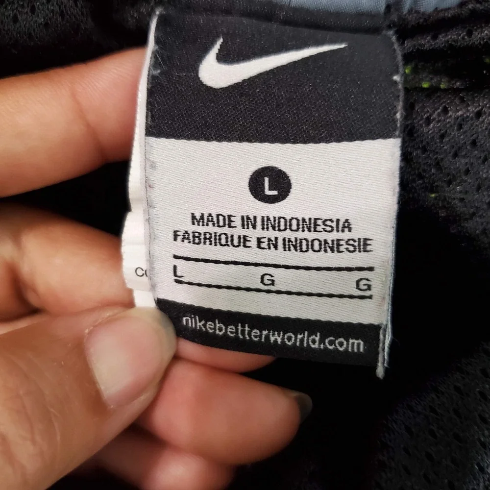 Nike Men Swimwear Large Black Trunks Logo Outdoor Beach Surf Pockets‎